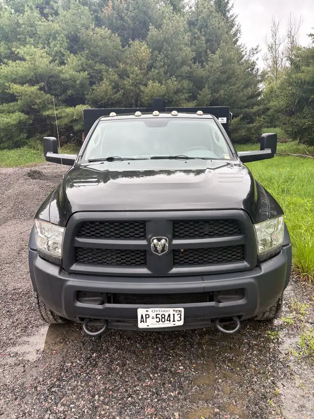 2015 Ram 5500 Dump Truck in Heavy Trucks in Muskoka - Image 4