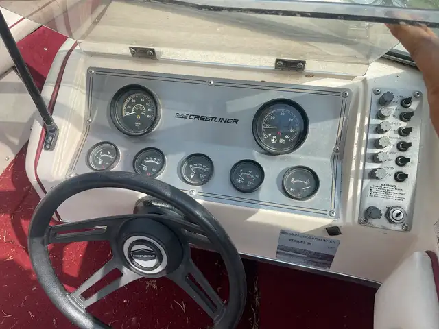 1989 Crestliner V170 in Powerboats & Motorboats in Winnipeg - Image 7