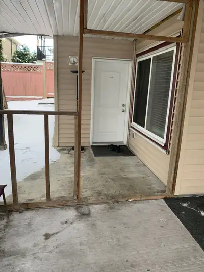 2 bedroom walk out for rent