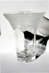 Clear Glass Wide Mouth Vase with Frosted Glass Leaf Design