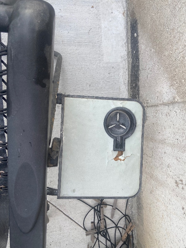 2 Gravity chairs Free Free Stuff Barrie Kijiji