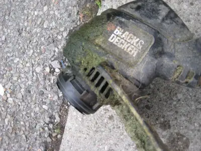 BLACK AND DECKER WHIPPER SNIPPER, View more