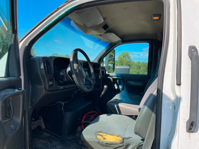 2005 GMC C6500 in Cars & Trucks in North Bay - Image 3