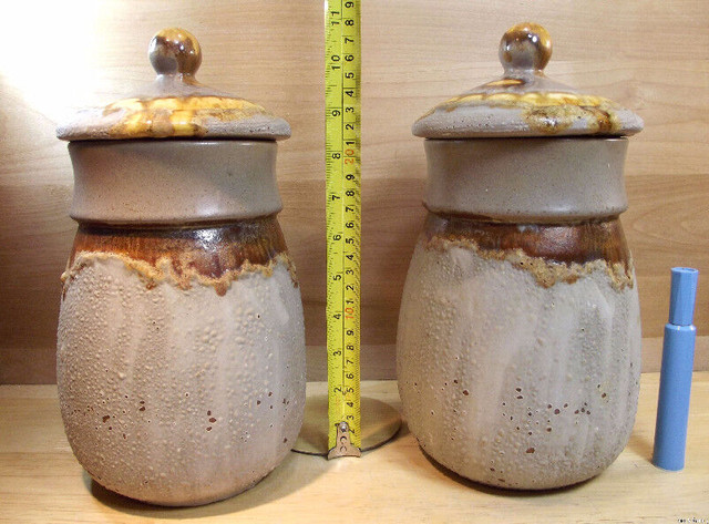 2 jarres (pots) de la Poterie Laurentienne Canada dans Art et objets de collection  à Lanaudière