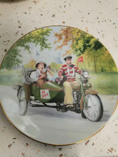 Check out this Harley-Davidson "Great Times Together" decorative plate, a true collectible! This pla...