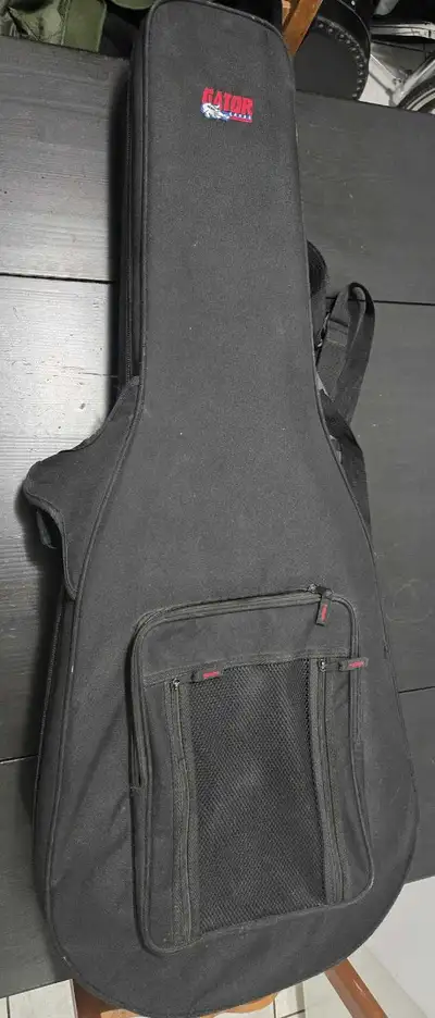 Gator Lightweight Dreadnought Acoustic Guitar Case, View more