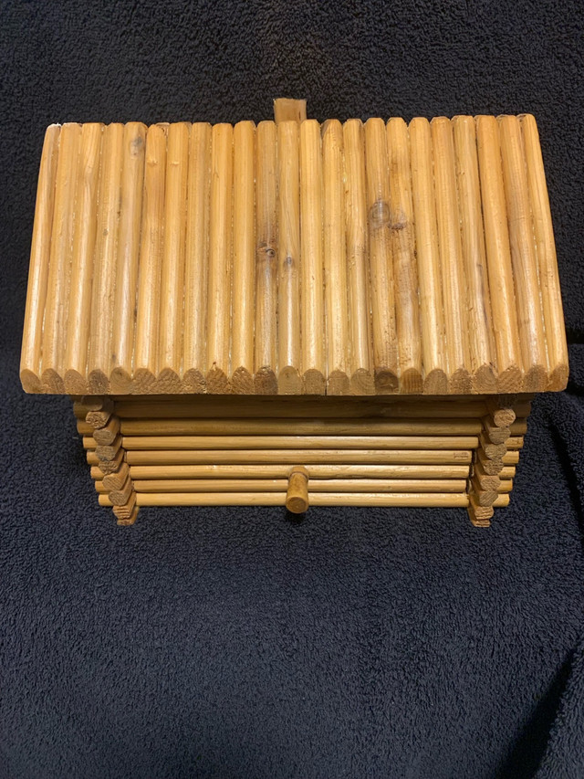 Hand made log cabin Jewelry box  in Jewellery & Watches in St. Catharines