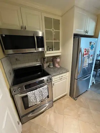 2-Bedroom in Heart of Orleans Wood (close to parks, shops, river, View more