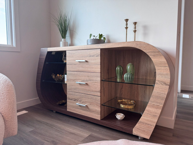 Cadenza sideboard in TV Tables & Entertainment Units in Edmonton
