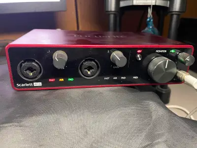 Gen 3 Scarlett 4i4 USB audio interface. 4 in (2 mic pre amps) and 4 out with MIDI I/O. Requires Focu...