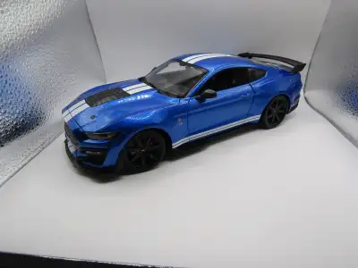 1/18 DIECAST MUSTANG SHELBY GT 500 2020 DE MAISTO PEUT POSTER PARTOUT MERCI DE VOIR MES AUTRE ANNONC...