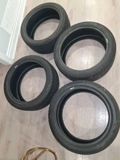 Pirreli Pzero Manufacture 4724 Very Good Condition Just like new Best for Honda ,Toyota Price negoti...