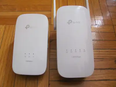 AV1300 Gigabit Passthrough Powerline ac Wi-Fi Extender Kit, View more