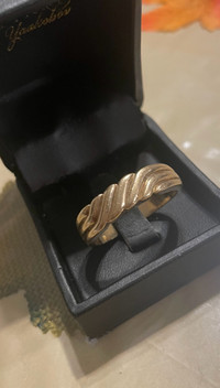 Solid 10K Gold Ring Size 12