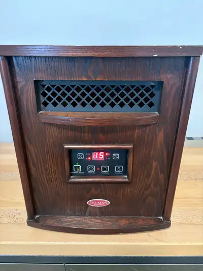 Quartz infrared heater 100v Smoke Free Pet Free Home Clean and working Some normal wear and button c...