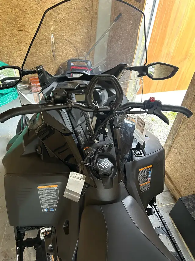 2025 Skidoo Skandic LE 600EFI in Snowmobiles in Fort St. John - Image 5