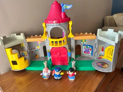 Vintage 2003 Fisher Price Little People Lil’ Kingdom Castle, View more