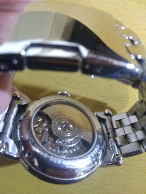 Men's Automatic watch 40mm dans Bijoux et montres  à Laval/Rive Nord - Image 3