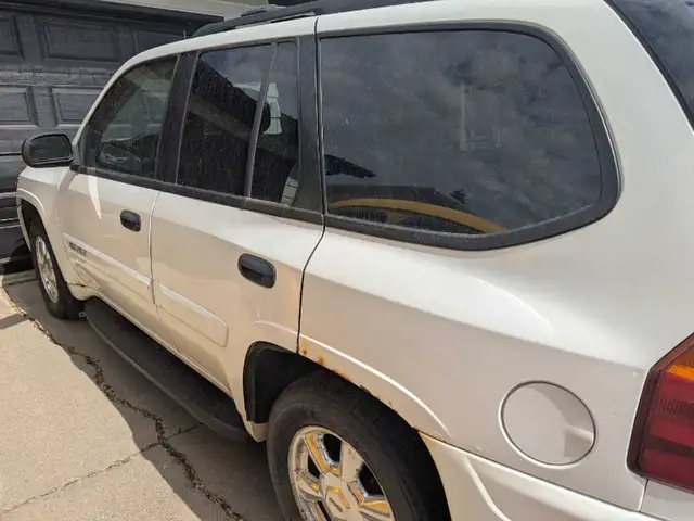 2005 GMC envoy524852298452848641