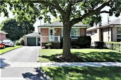 2 Bed+2 park-BSMT-1Jul-for Family-Centennial west-$̶̶̵2150̶