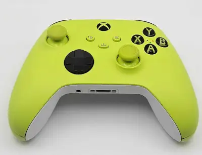 Manette Xbox One Series X, View more