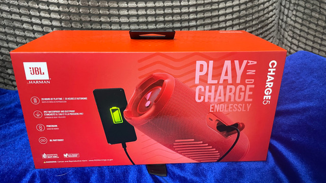 Great Deal!Brand new JBL Charge 5 w/ Carrying case for only $239 in Speakers in Mississauga / Peel Region