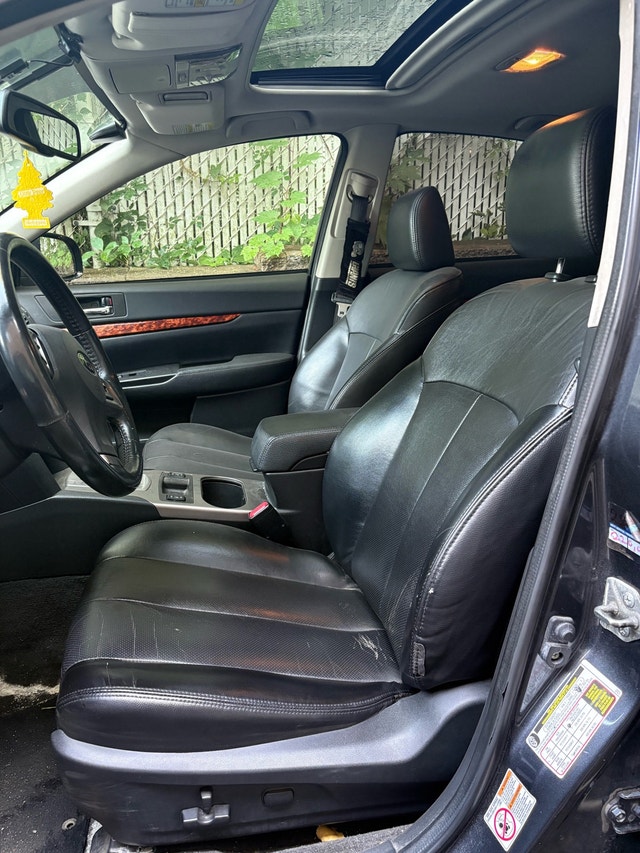 Subaru Legacy for parts — photo 3