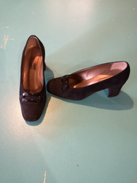 Browns women high heel shoes - size 6.5