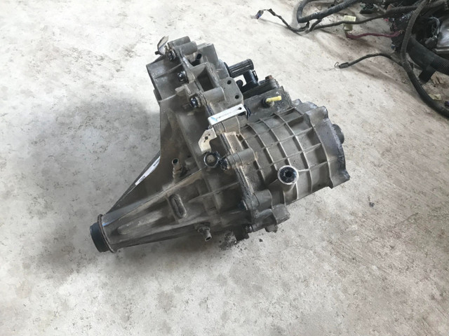 236GM Transfercase for Jimmy / Blazer / S10 in Transmission & Drivetrain in Stratford - Image 2