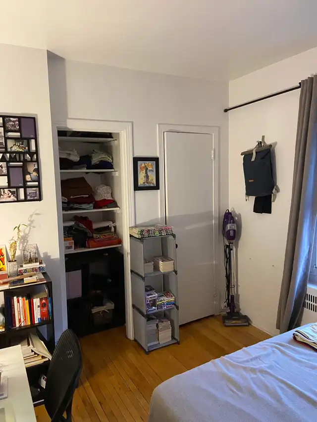 Deux Chambres meublées.  grand 6 ½.  Snowdon . Etudiants. in Room Rentals & Roommates in City of Montréal - Image 9