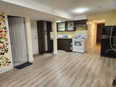 $1300/ month incl utilities but excl. internet Contact #647 836 0312 Walking distance to Mount Pleas...