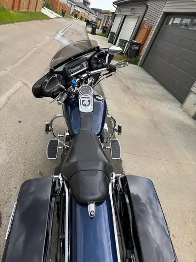 In Mint condition, PRICED TO SELL ASAP 2012 Fat Bob with lots of upgrades including - Screaming Eagl...