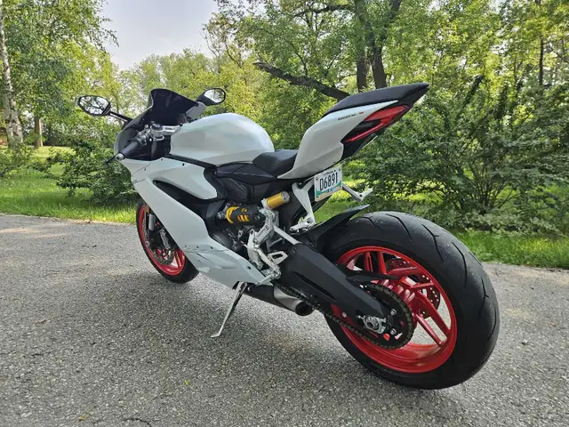 2019 Ducati Panigale 959 in Sport Bikes in Winnipeg - Image 4