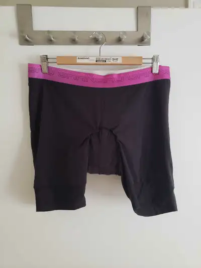 Louis Garneau women's bike shorts XXL, View more