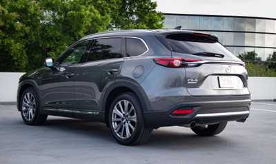 2023 Mazda cx9 GS-L with set of winter tires.  save the tax! 