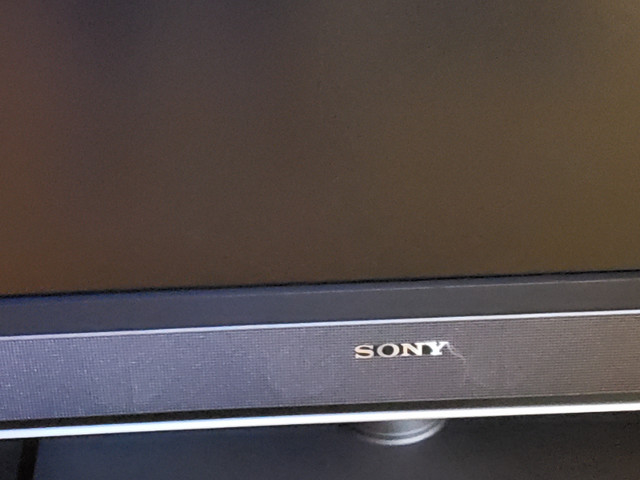 Sony TV 45" Digital no HDMI $50 Pick up in TVs in Hamilton - Image 2