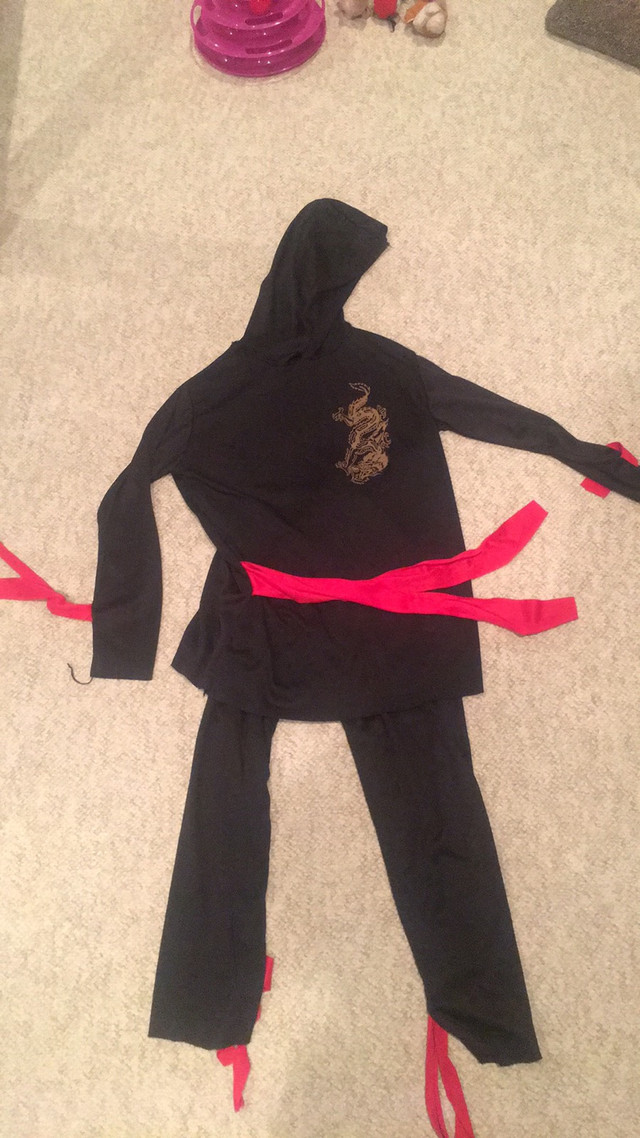 Halloween Ninja Costume size 7-8 in Costumes in Regina
