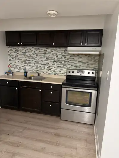 A Private room available for rent in a clean, quiet basement unit. Ideal for students or working pro...