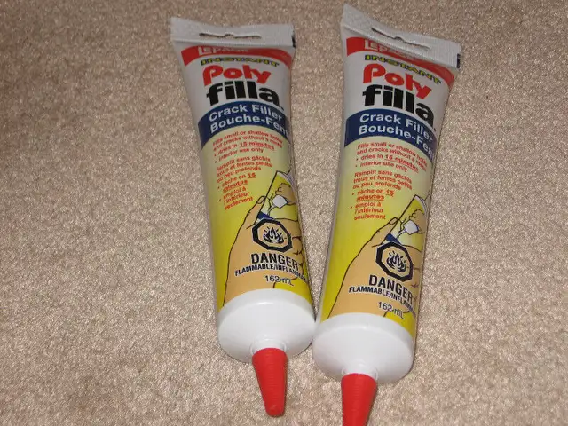 Home repair  /Sealants /Polly Filla/Construction Adhesive in Other in Mississauga / Peel Region - Image 2
