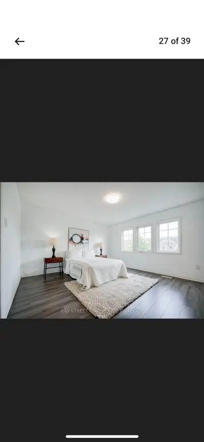 Specious private bedroom with walk-in closet available for rent