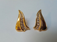 Vintage Earrings gold tone with crystals