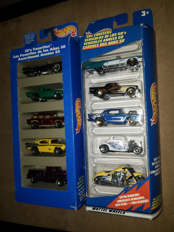 Hot Wheels gift pack lot of 2 : 50's Favorites & 50's Cruisers  in Toys & Games in Guelph - Image 2