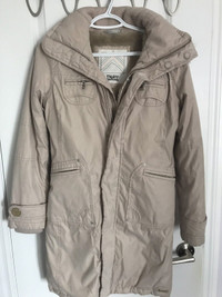 Aritzia TNA winter jacket