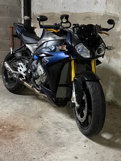 2014 Frozen Dark Blue Metallic BMW S1000R Premium Package (Heated Grips, Riding Modes, Cruise Contro...