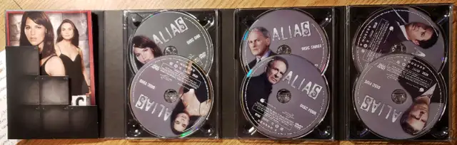 DVD SET: ALIAS - THE COMPLETE FOURTH SEASON - 6 DISCS in CDs, DVDs & Blu-ray in Laval / North Shore - Image 5