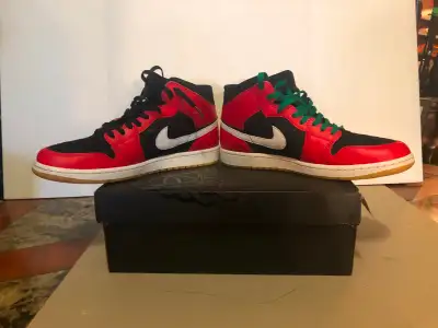 Air Jordan 1 Christmas shoes with box