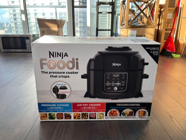 Ninja Foodi Crisps Pressure Cooker w/ Air Fryer, Black, 6.5qt in Microwaves & Cookers in City of Toronto