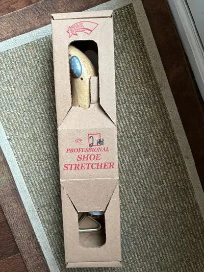 Professional wood shoe stretcher ladies shoes sizes 6.5 to 8, View more