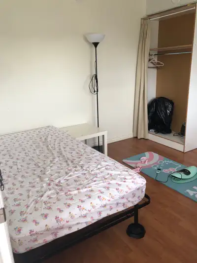room for rent