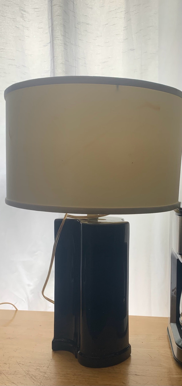 Set of Vintage Table Lamps in Indoor Lighting & Fans in Belleville - Image 2
